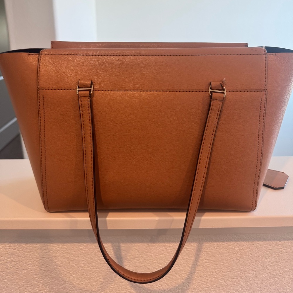 Tory Burch Parker Tote - Picture 5 of 16